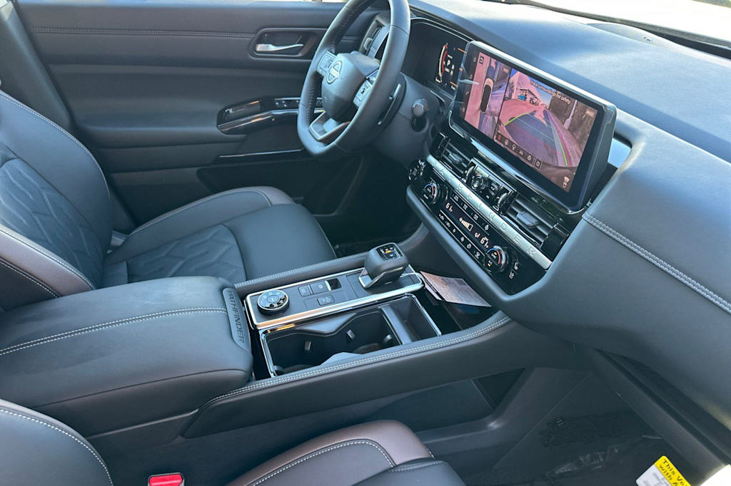 Thumbnail: 2026 Nissan Pathfinder - 12