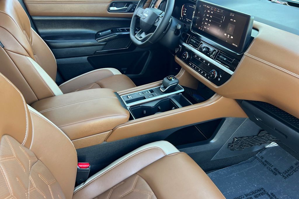 Thumbnail: 2026 Nissan Pathfinder - 10