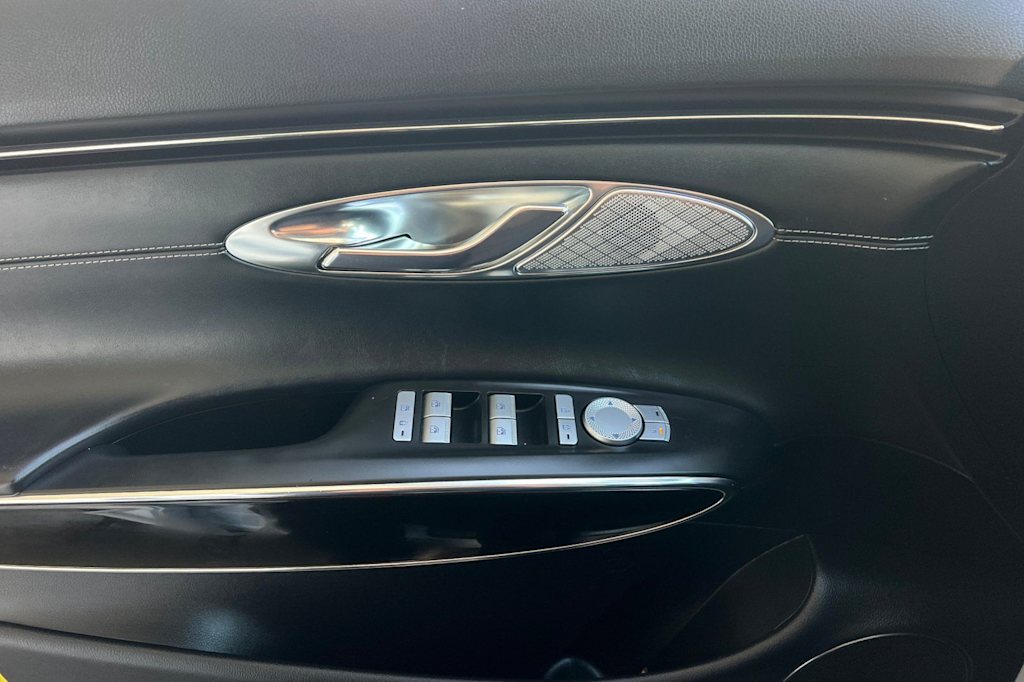 Thumbnail: 2025 Genesis GV70 - 22