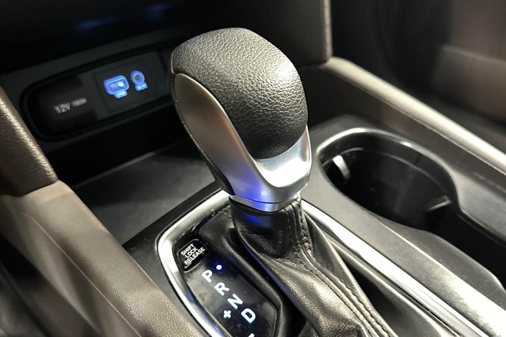 Thumbnail: 2019 Hyundai Santa Fe - 15