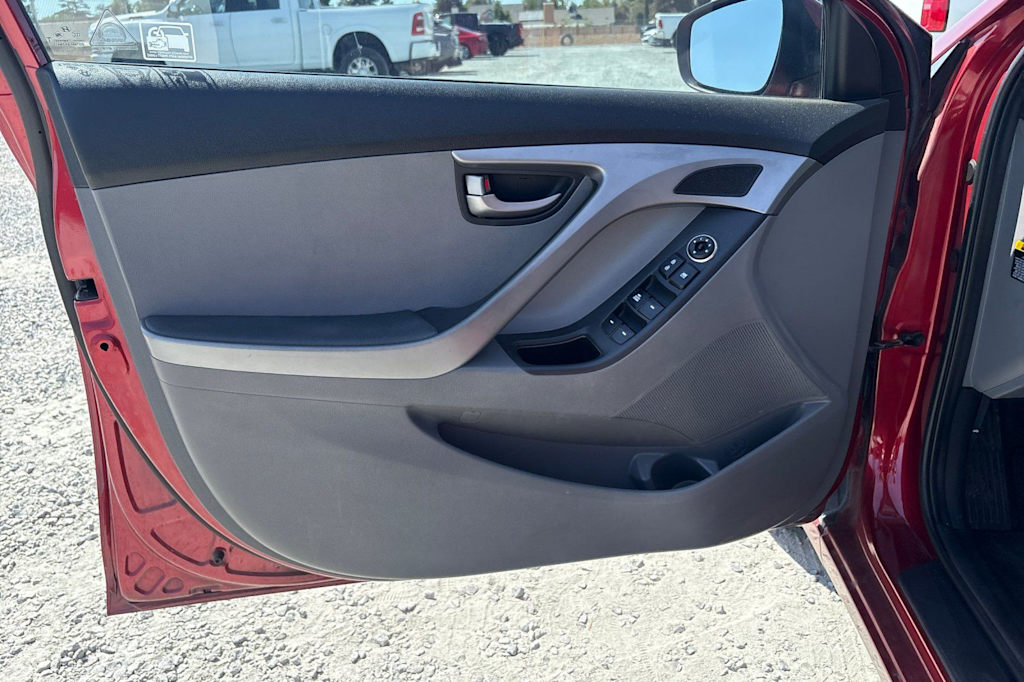 Thumbnail: 2016 Hyundai Elantra - 21