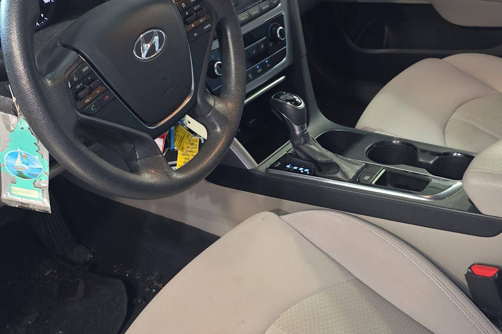 Thumbnail: 2016 Hyundai Sonata - 14