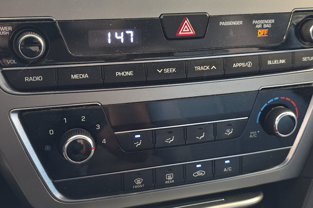 Thumbnail: 2016 Hyundai Sonata - 22