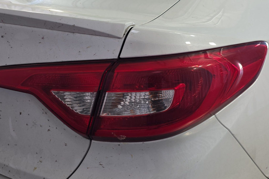 Thumbnail: 2016 Hyundai Sonata - 20