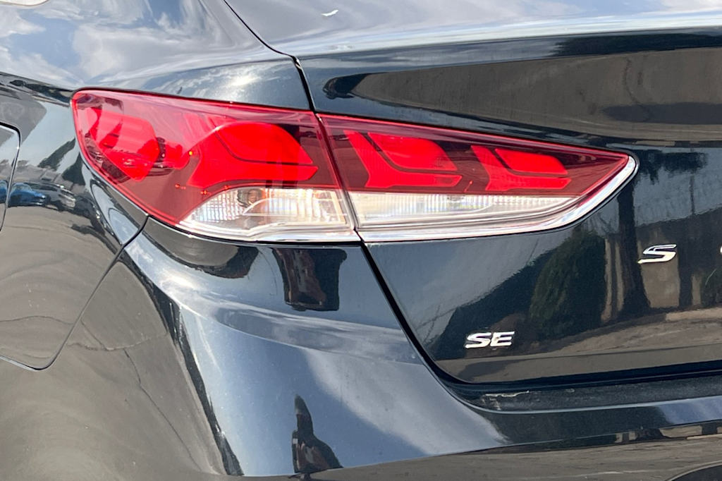 Thumbnail: 2018 Hyundai Sonata - 22