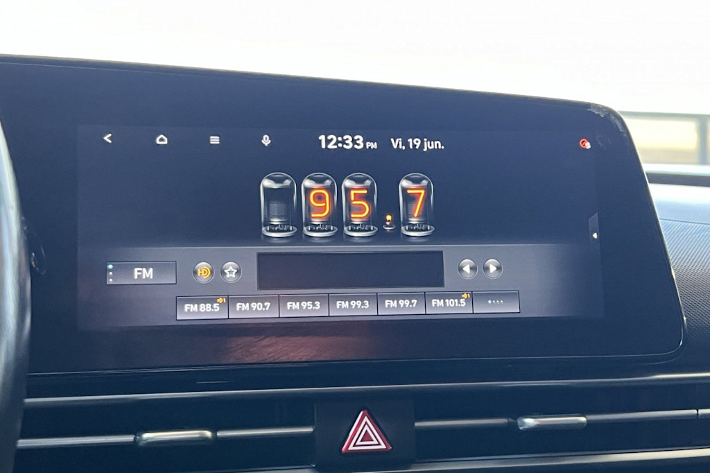 Thumbnail: 2021 Hyundai Elantra - 13