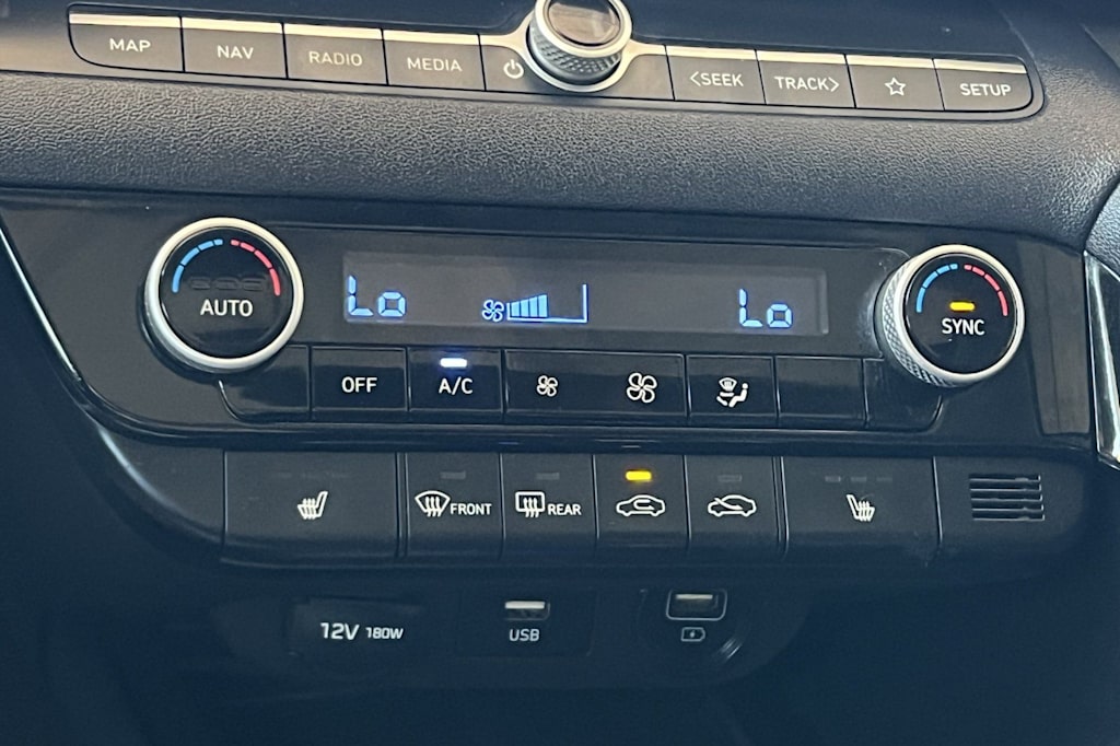 Thumbnail: 2021 Hyundai Elantra - 28