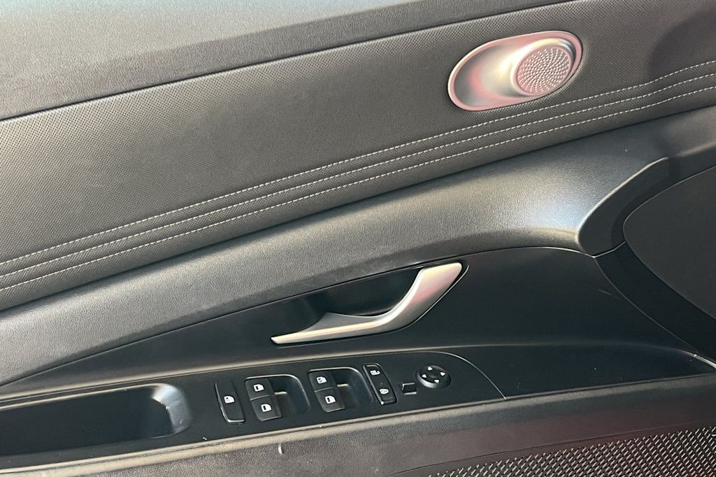 Thumbnail: 2021 Hyundai Elantra - 21