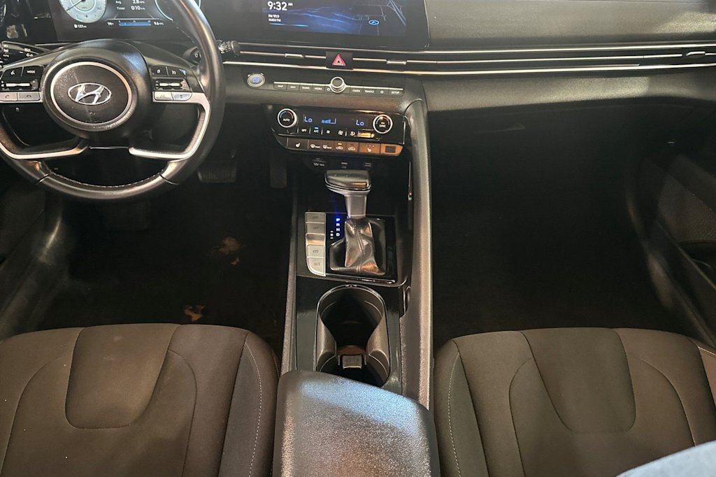 Thumbnail: 2023 Hyundai Elantra - 2