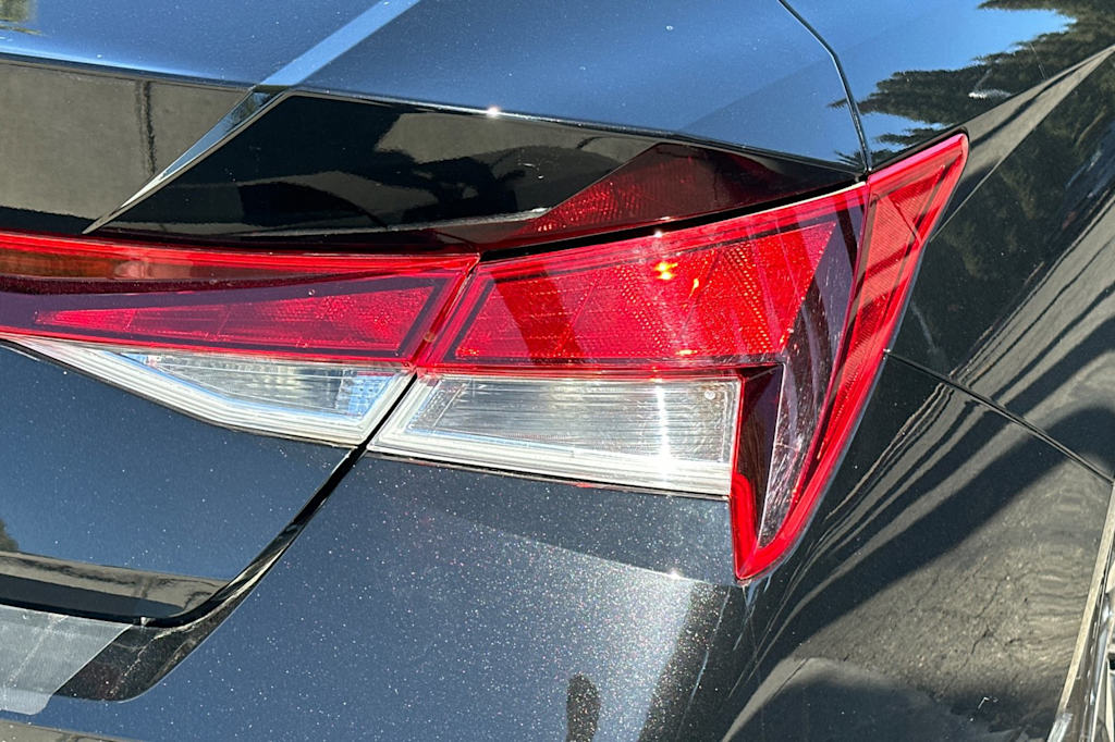 Thumbnail: 2023 Hyundai Elantra - 33
