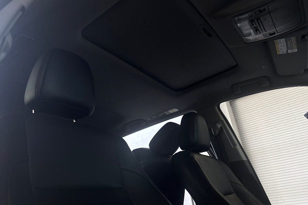 Thumbnail: 2018 Toyota Highlander - 25