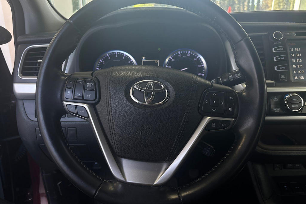 Thumbnail: 2018 Toyota Highlander - 13