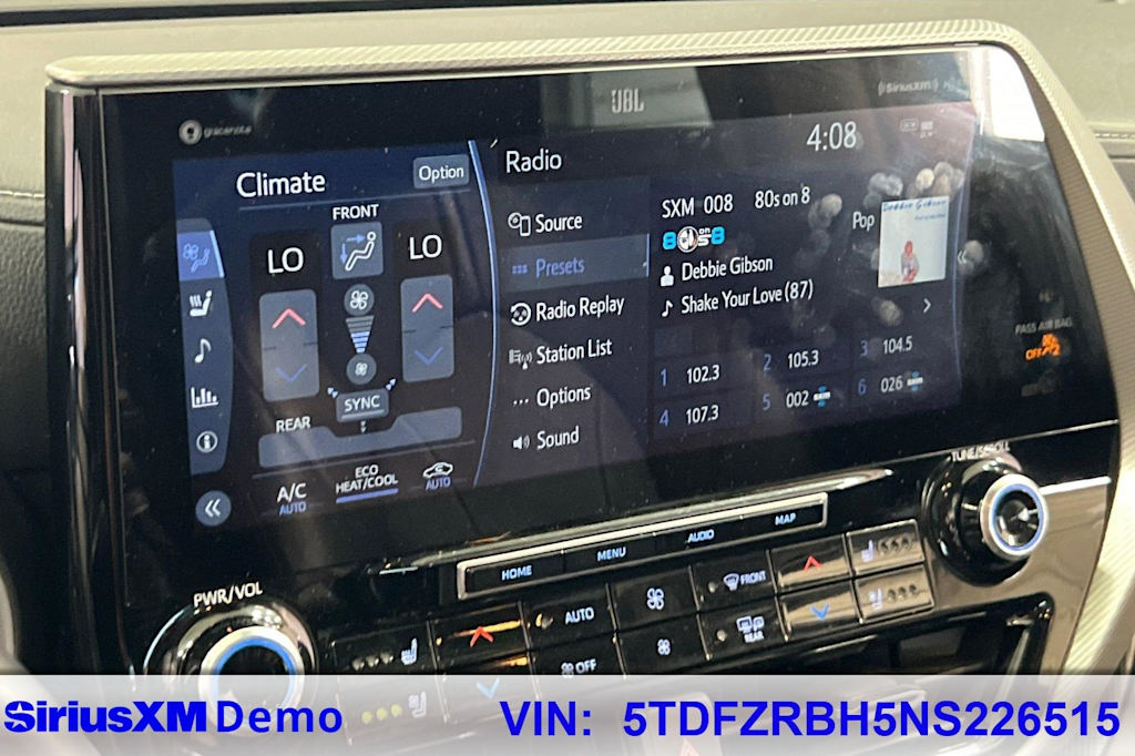 Thumbnail: 2022 Toyota Highlander - 32