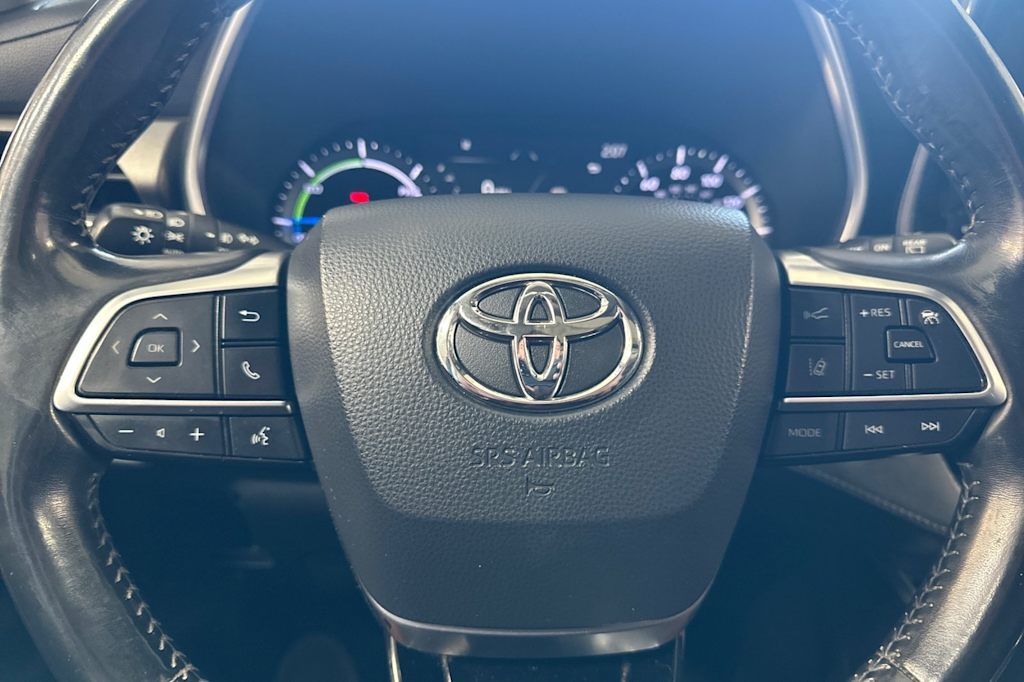 Thumbnail: 2021 Toyota Highlander - 27