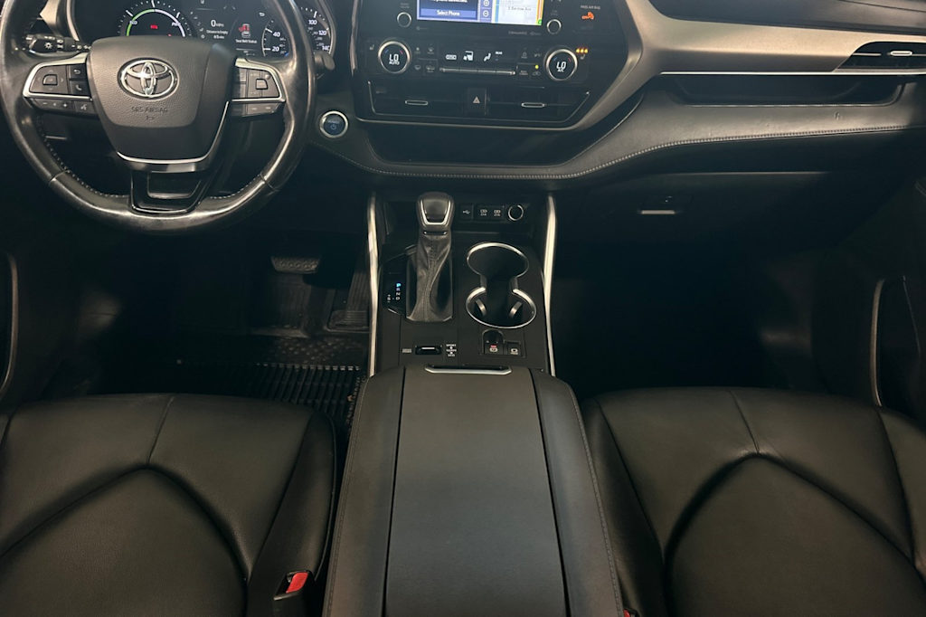 Thumbnail: 2021 Toyota Highlander - 2