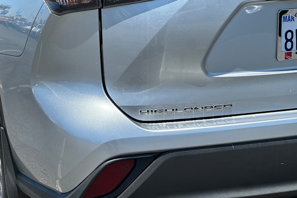 Thumbnail: 2021 Toyota Highlander - 7