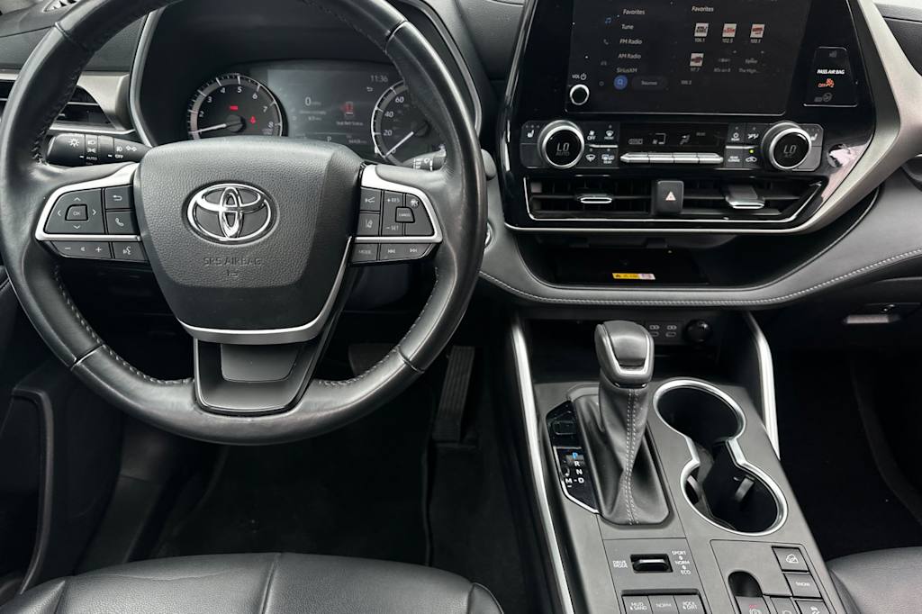 2023 Toyota Highlander XLE 10