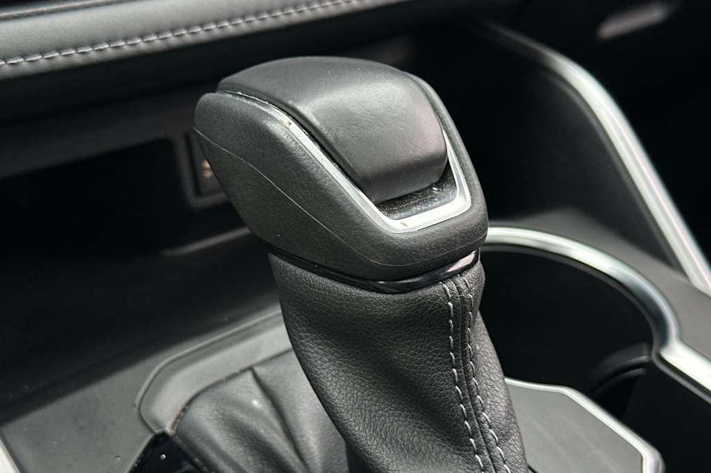 2023 Toyota Highlander XLE 13