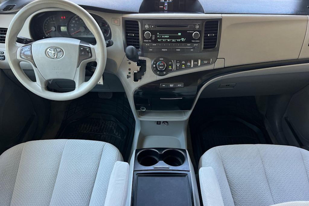 Thumbnail: 2014 Toyota Sienna - 2