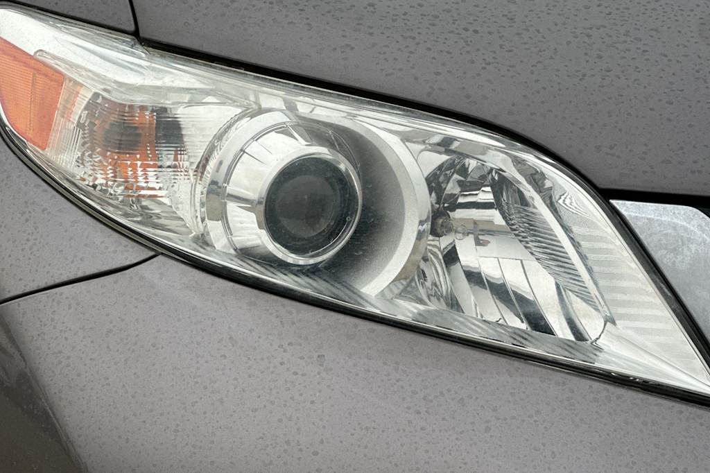 Thumbnail: 2014 Toyota Sienna - 34