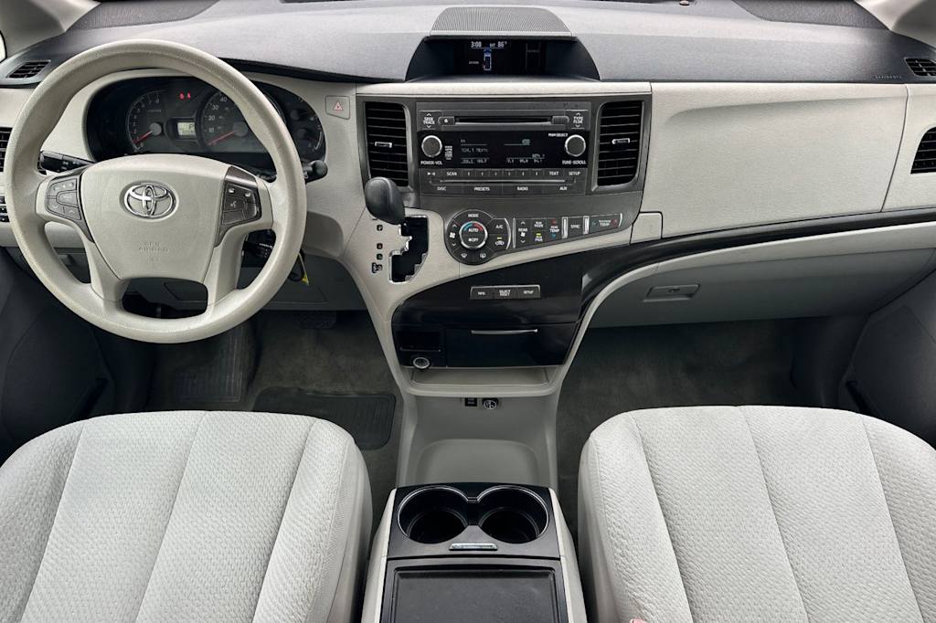Thumbnail: 2014 Toyota Sienna - 2