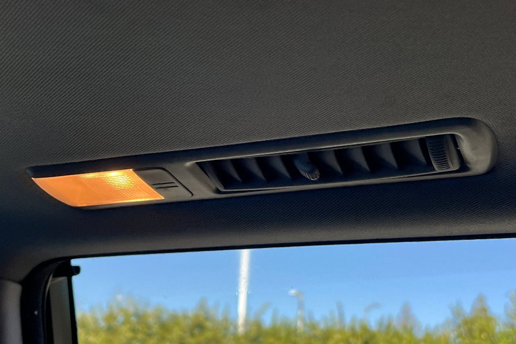 Thumbnail: 2015 Toyota Highlander - 23