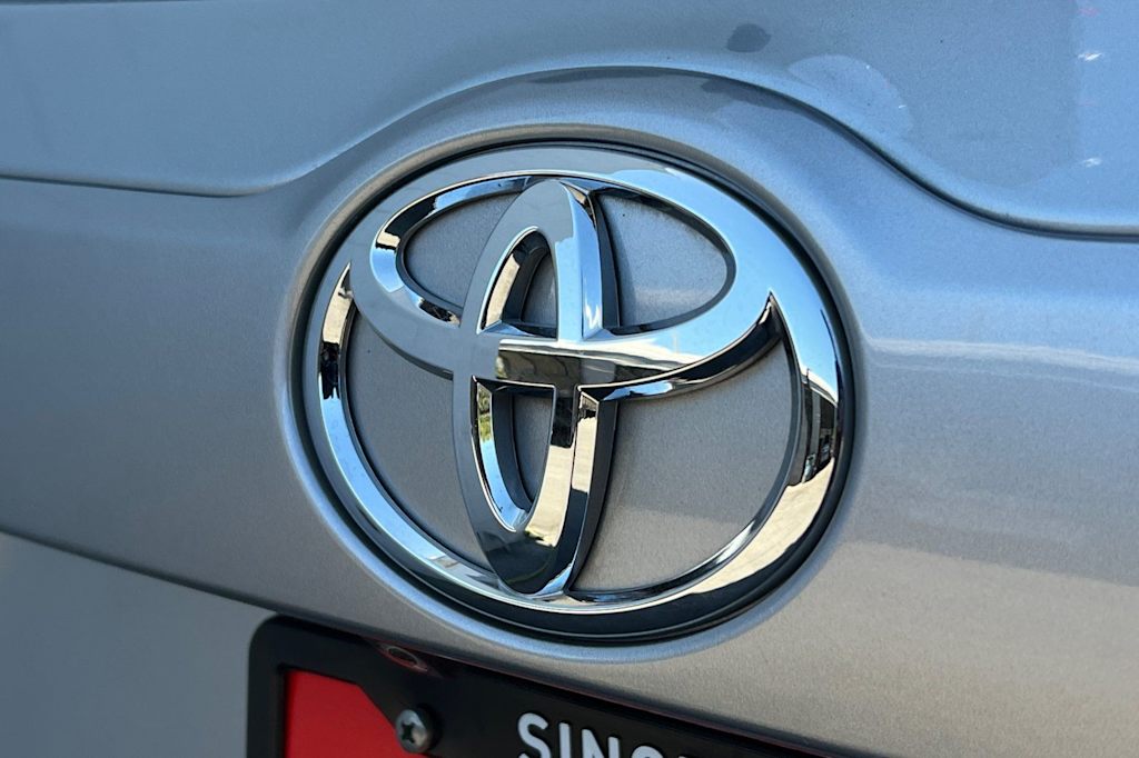 Thumbnail: 2015 Toyota Highlander - 7