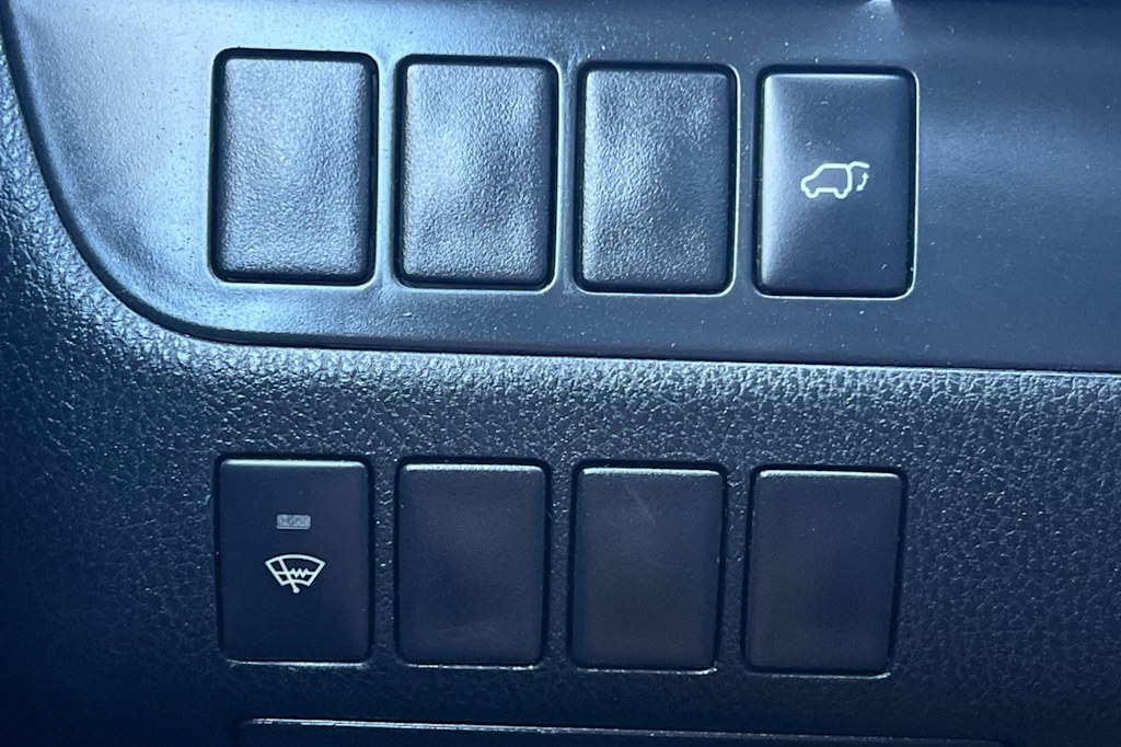Thumbnail: 2015 Toyota Highlander - 34