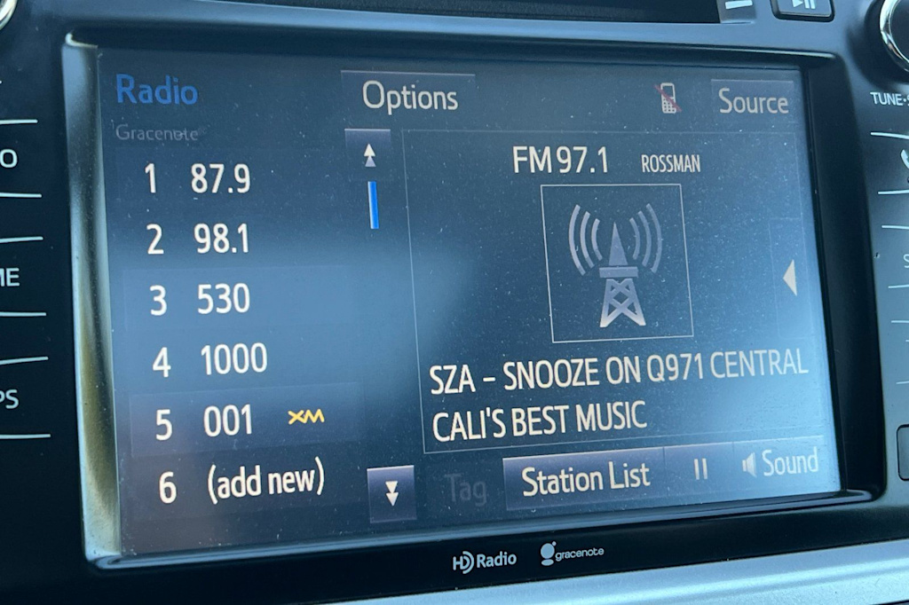 Thumbnail: 2015 Toyota Highlander - 13