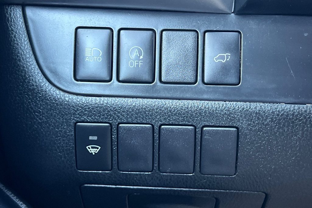 Thumbnail: 2018 Toyota Highlander - 35