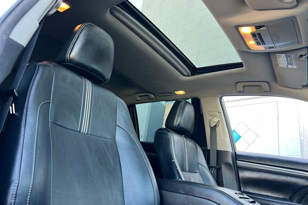 Thumbnail: 2018 Toyota Highlander - 26