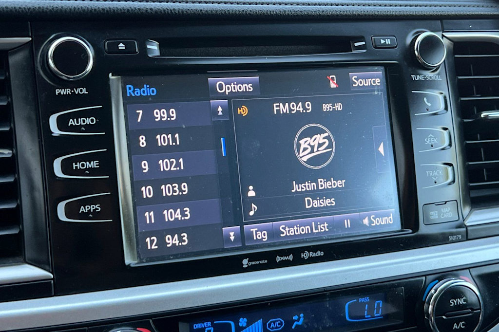 Thumbnail: 2018 Toyota Highlander - 13