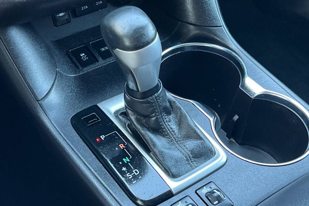 Thumbnail: 2018 Toyota Highlander - 14