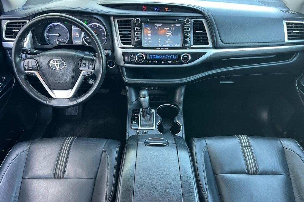 Thumbnail: 2018 Toyota Highlander - 2