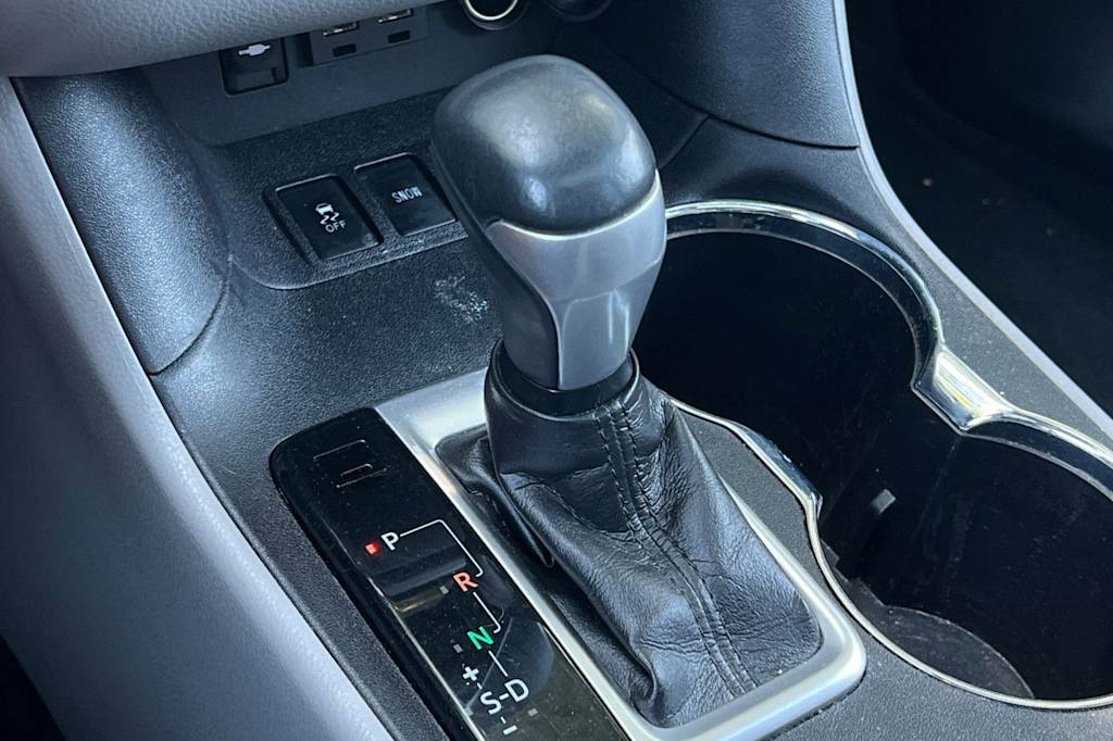 Thumbnail: 2019 Toyota Highlander - 15