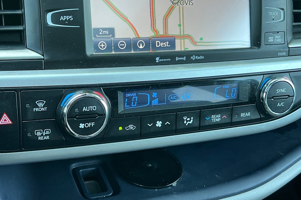 Thumbnail: 2019 Toyota Highlander - 26