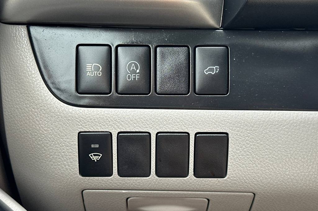 Thumbnail: 2019 Toyota Highlander - 35