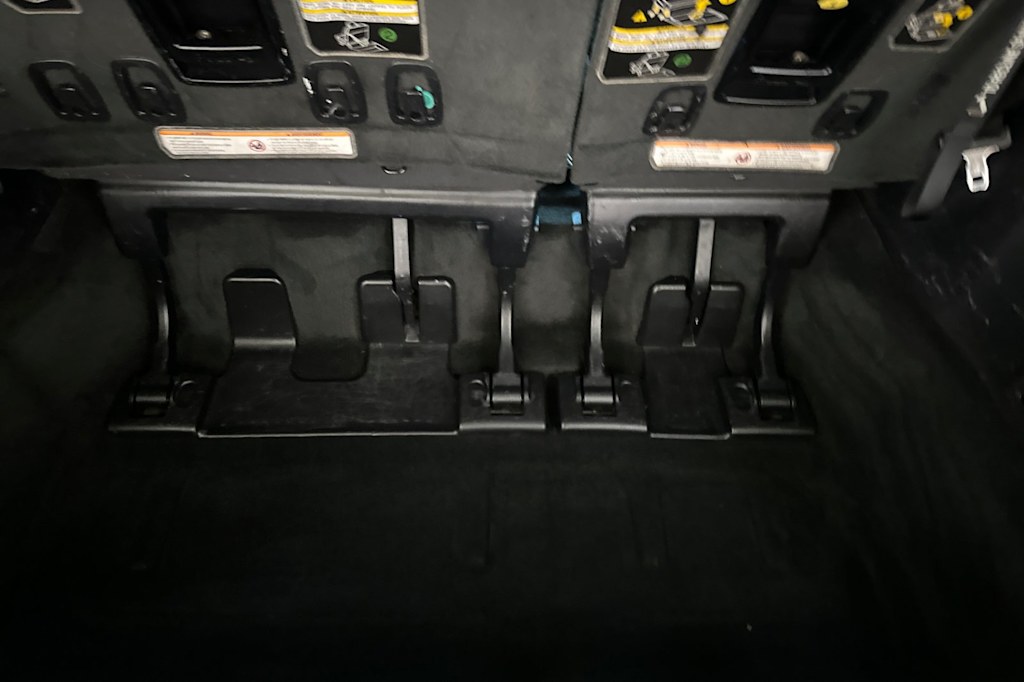 Thumbnail: 2015 Toyota Sienna - 24