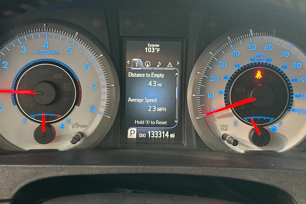 Thumbnail: 2015 Toyota Sienna - 34