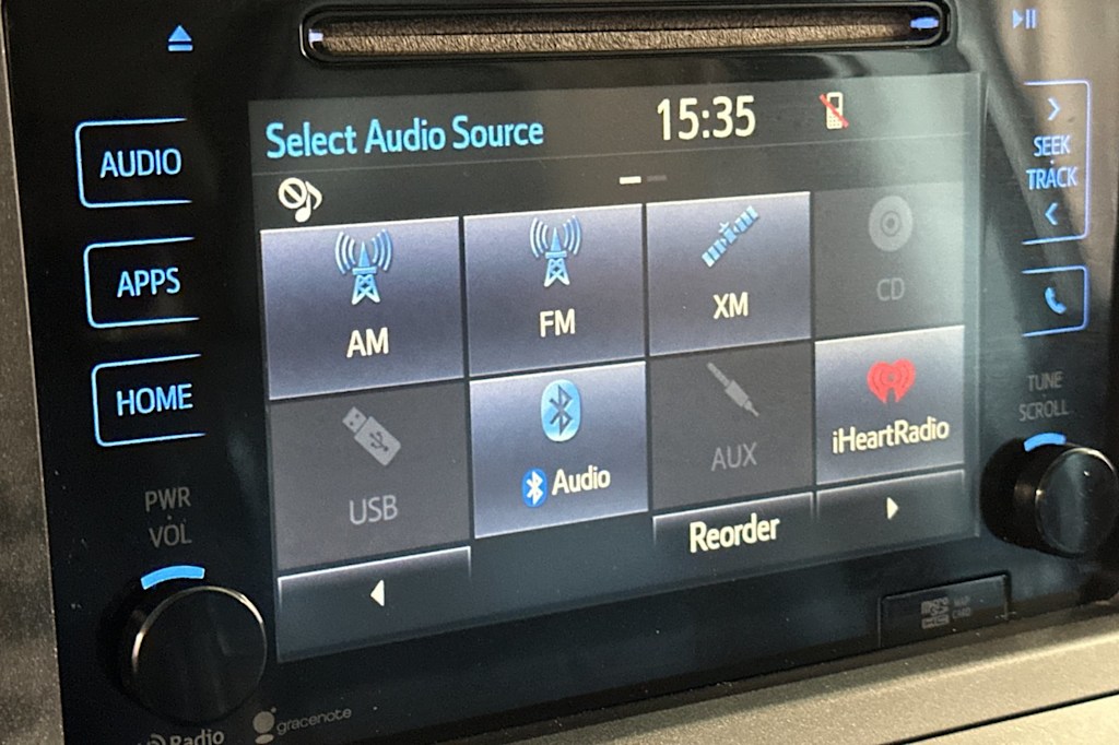 Thumbnail: 2015 Toyota Sienna - 13