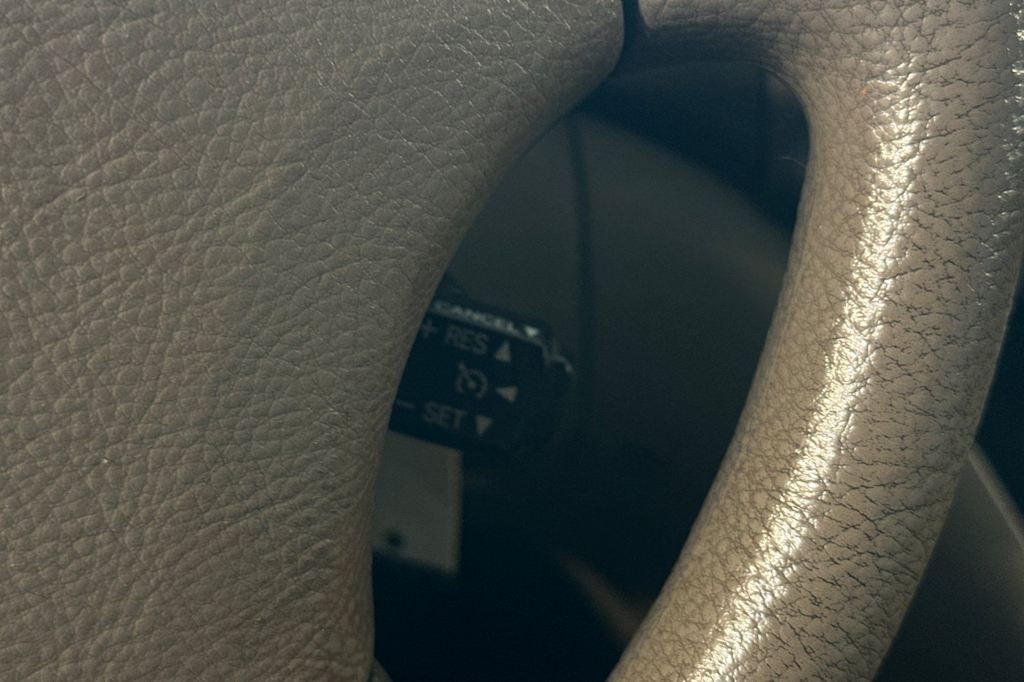 Thumbnail: 2008 Toyota Sienna - 30