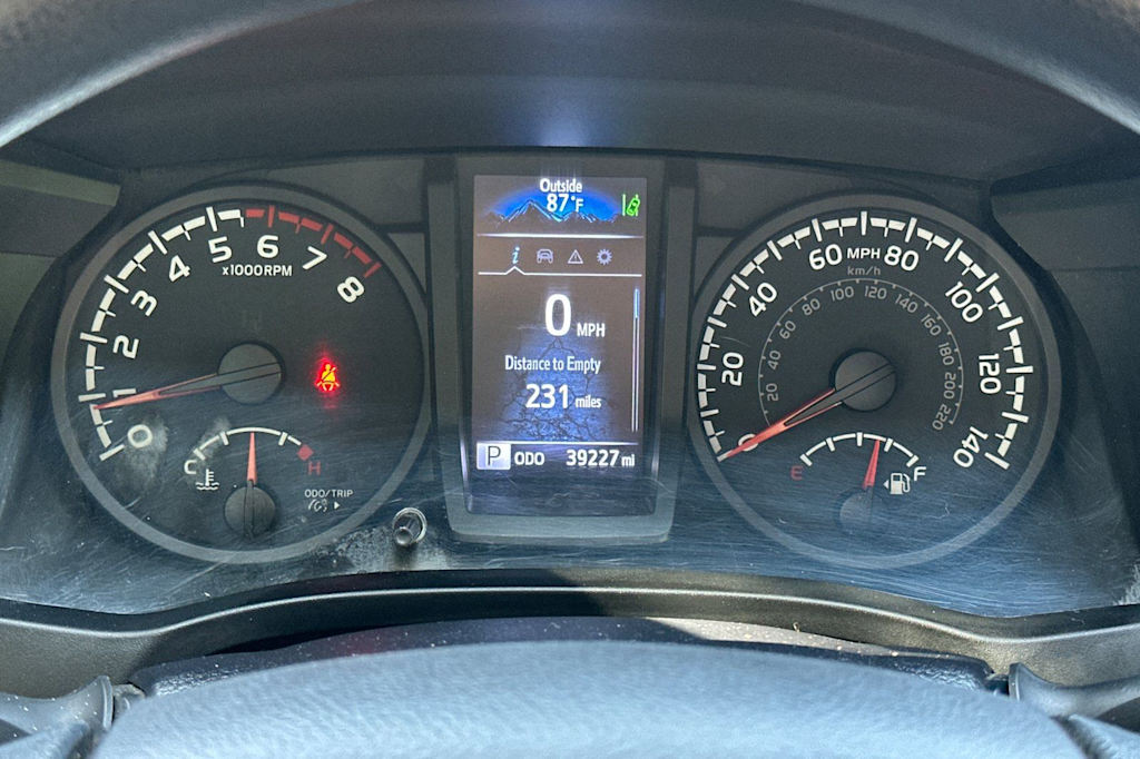 Thumbnail: 2021 Toyota Tacoma - 31