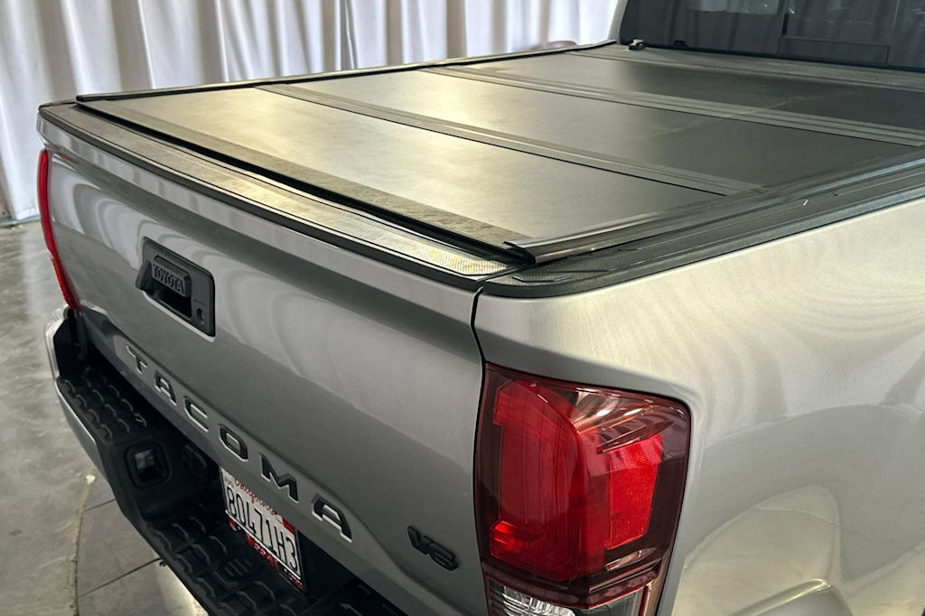 Thumbnail: 2021 Toyota Tacoma - 23