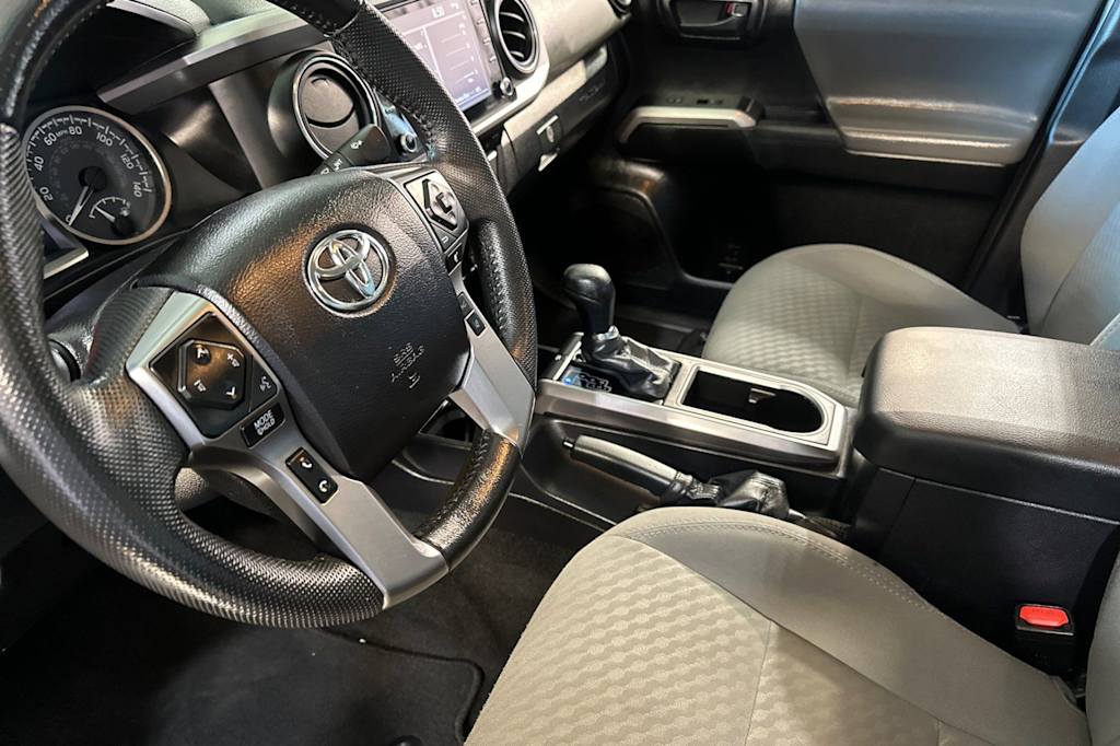 Thumbnail: 2021 Toyota Tacoma - 9