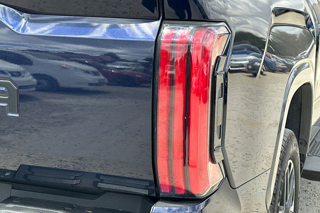 Thumbnail: 2023 Toyota Tundra - 34