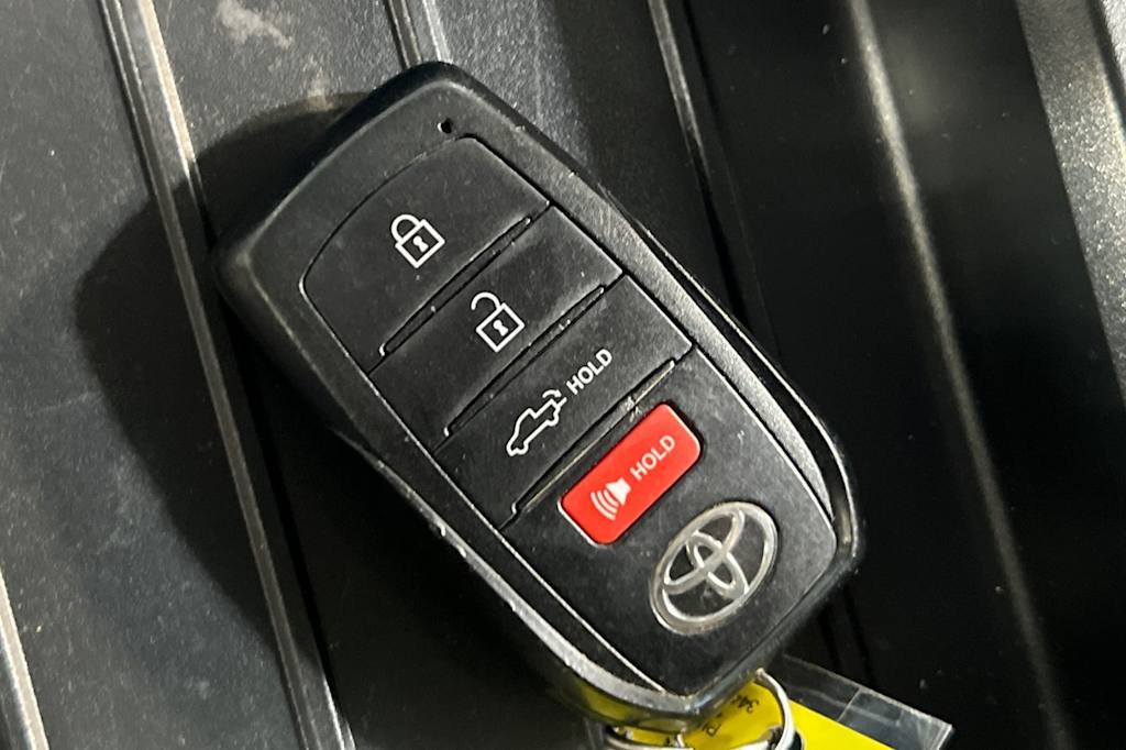 Thumbnail: 2023 Toyota Tundra - 18