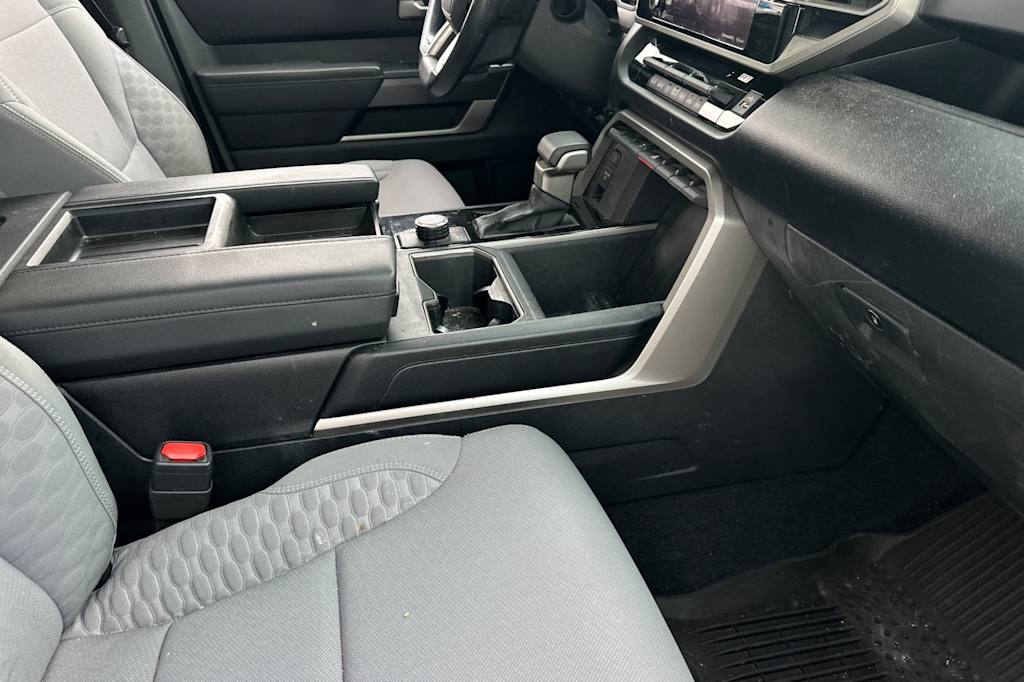 Thumbnail: 2022 Toyota Tundra - 13