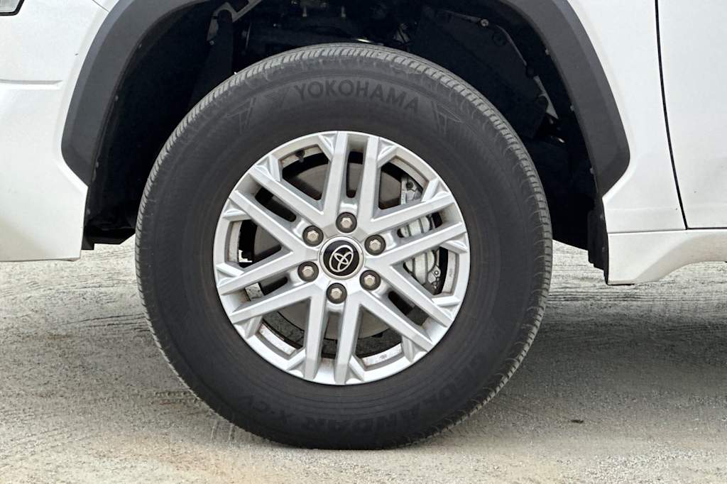 Thumbnail: 2022 Toyota Tundra - 8