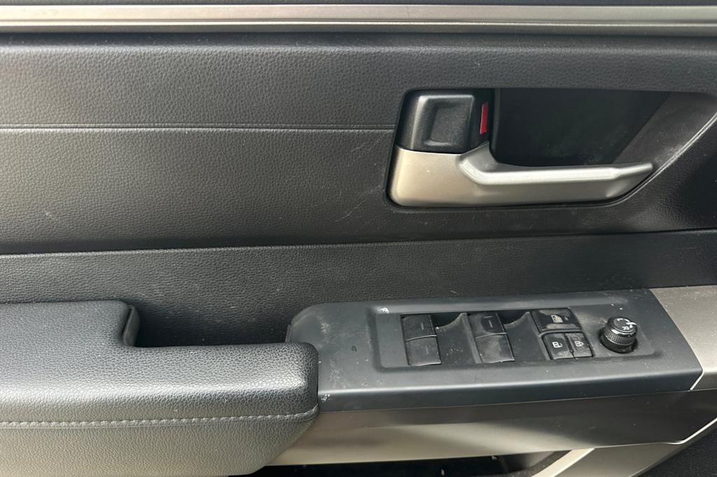 Thumbnail: 2022 Toyota Tundra - 23