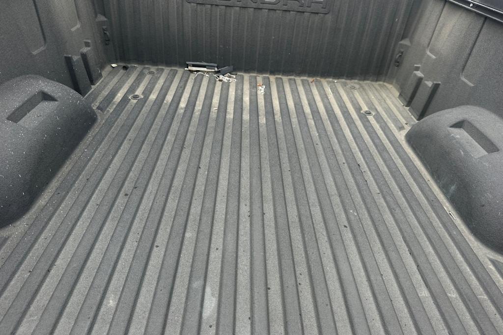 Thumbnail: 2022 Toyota Tundra - 17